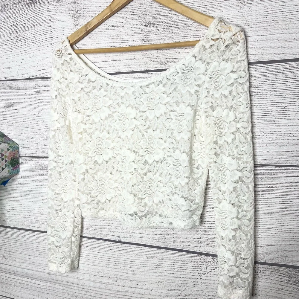 Ambiance Sheer White Lace Cropped Blouse Top Size Large
